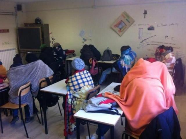 freddo-in-classe-termosifoni-scuola-spenti