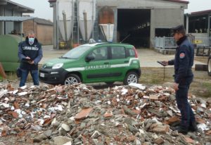 rifiuti demolizioni Carabinieri forestali